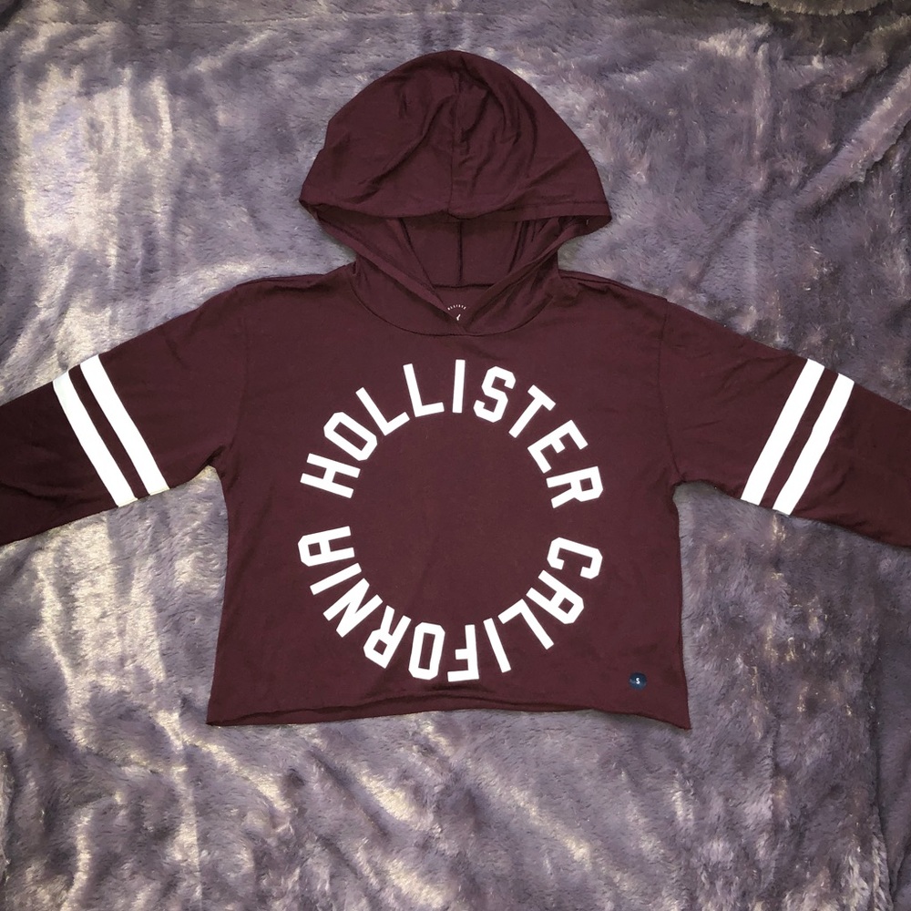 Hollister Cropped Long Sleeve Tee!